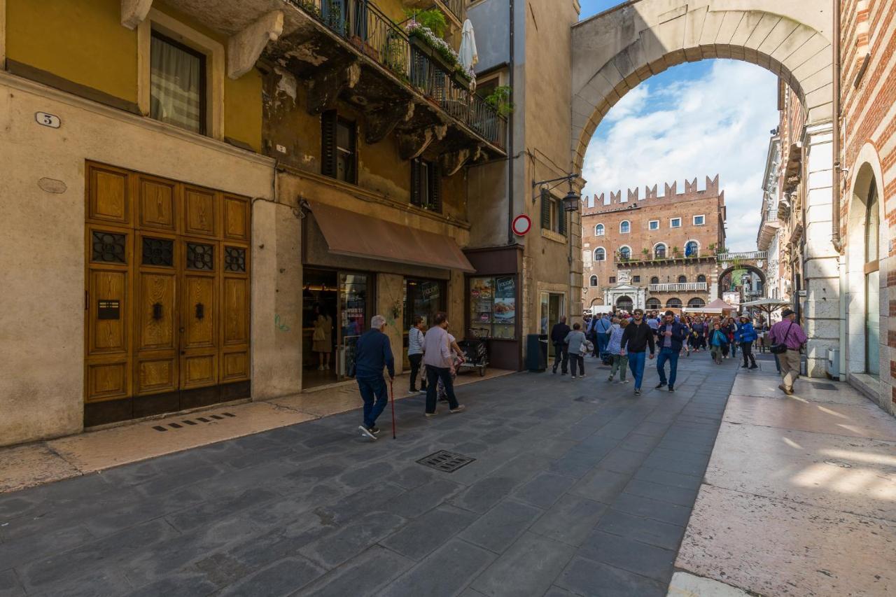 Appartamento Domus La Costa Verona Esterno foto